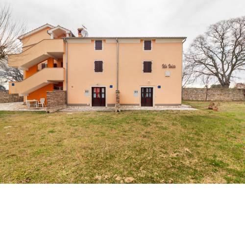 Secluded Apartment in Rovinj with Garden