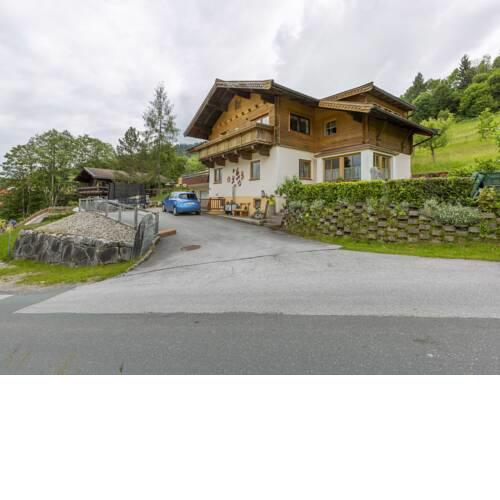 Secluded Holiday Home in Niedernsill with Terrace & Garden