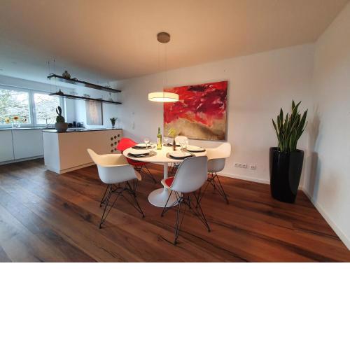 See- und Altstadtnahe Designerwohnung