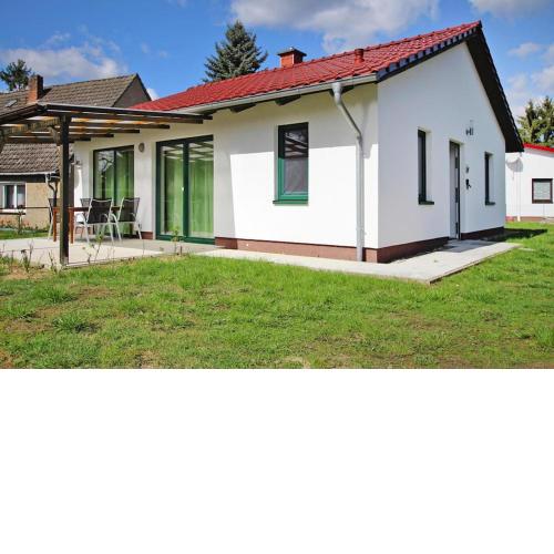 Seeadler holiday home, Vilzsee, near Fleether Mühle and Diemitzer Schleuse, swimming area 100m