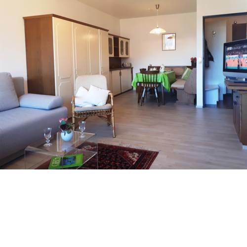 Seeappartment REGINE direkt am Ossiachersee mit Pool & Seeblick