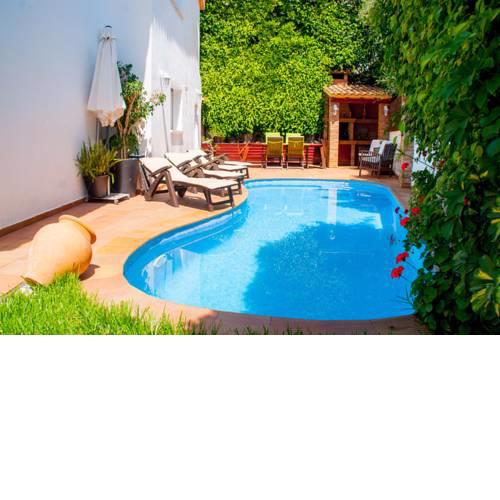 Segur de Calafell Villa Sleeps 8 Pool Air Con WiFi