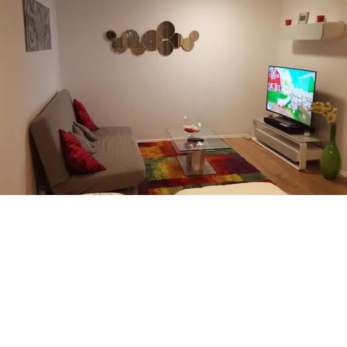 Sehr Schöne drei Zimmer Delüx Wohnung in Sindelfingen