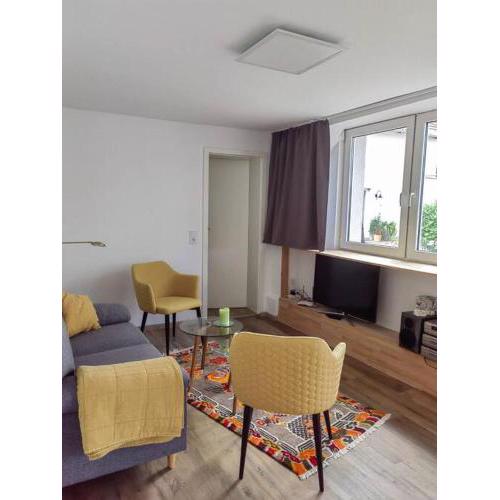 Sehr schöne seperate Wohnung 2-Zimmer Küche/Bad