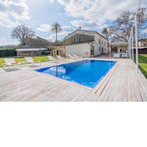 Selva Holiday Home Sleeps 6 with Pool Air Con and WiFi