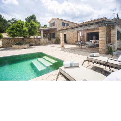 Selva Villa Sleeps 6 with Pool Air Con and WiFi