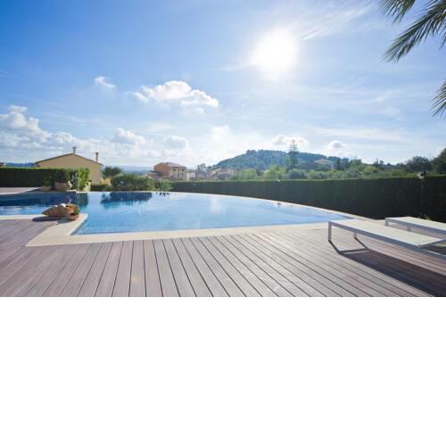 Selva Villa Sleeps 8 with Pool Air Con and WiFi