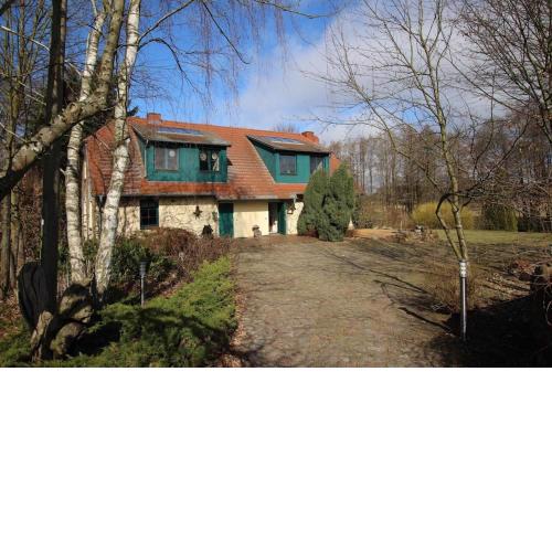Semi detached house, Glave