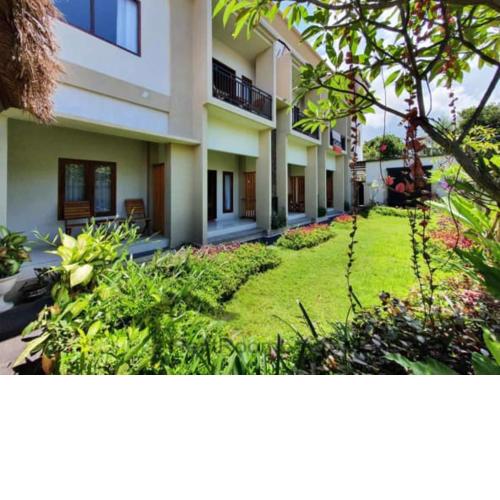 Semilir Senggigi Inn