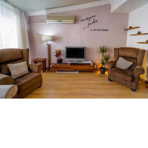 Serene Flat Close to Beach in Muratpasa