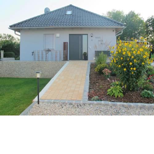 Serene Holiday Home in Kleinwinklarn with Private Terrace