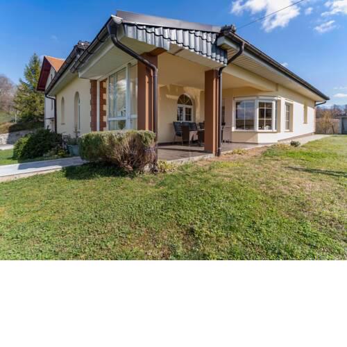 Serene Holiday Home in Zagreb with Jacuzzi