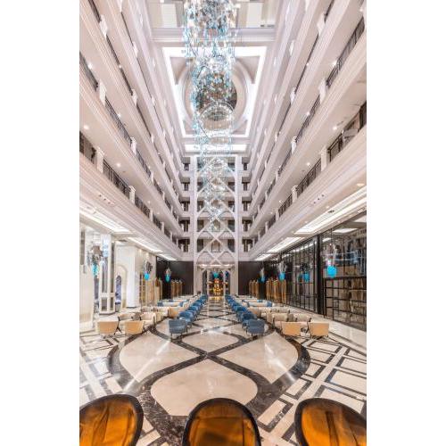 Serenity Queen Hotel