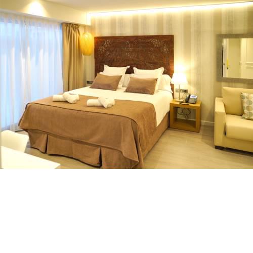 Serennia Fira Gran Via Exclusive Rooms