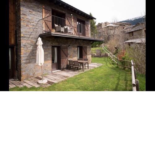 Serrat Villa Sleeps 6 with Pool