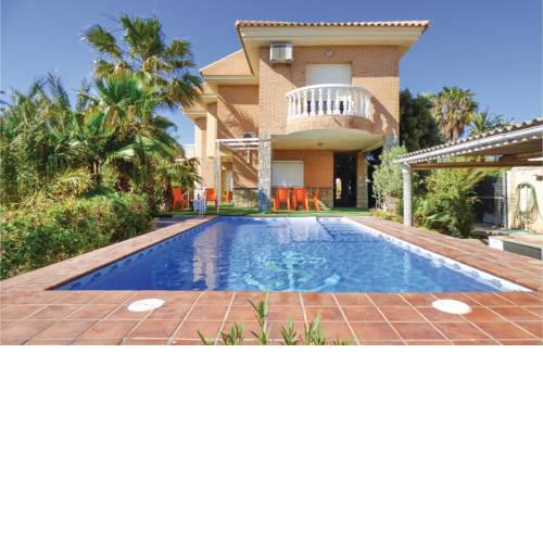 Seven-Bedroom Holiday Home in Cartagena