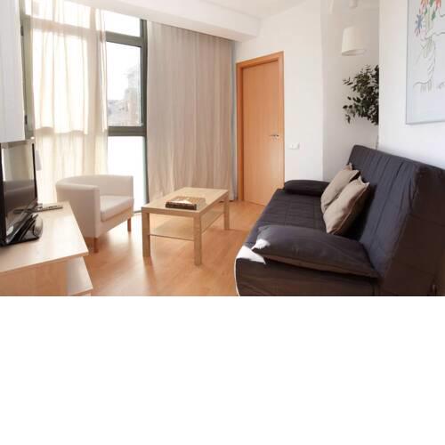 SF3 - Sagrada Familia bright & quiet apartment