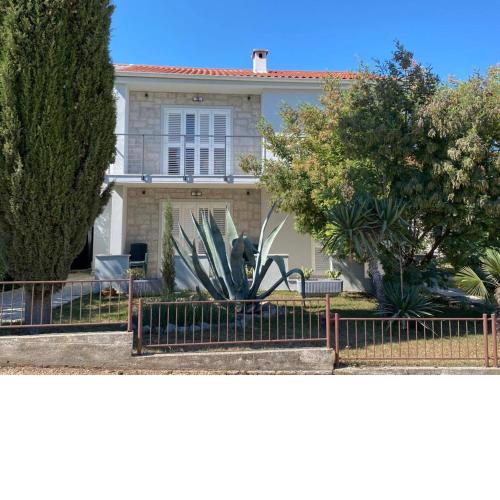 Shabby Chic Apartment ° 1 close to Krk centre