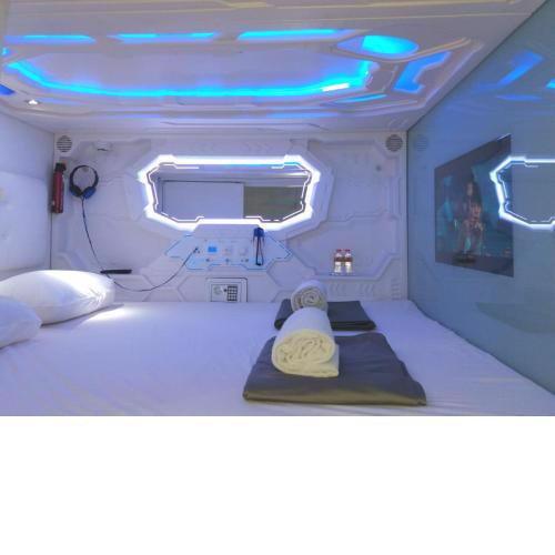 Shakti Capsule Hotel Jakarta