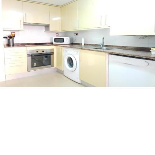 SHG APARTAMENTOS MONT-ROIG
