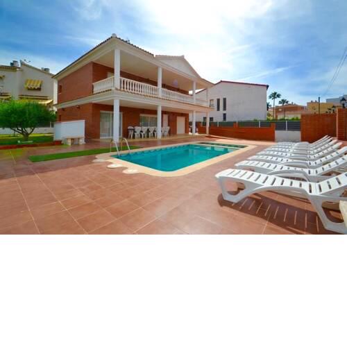 SHG VILLA STILTON CAMBRILS