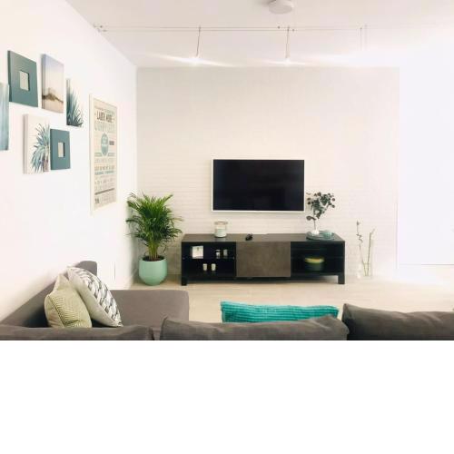 Shining & cozy apartment close to the beach