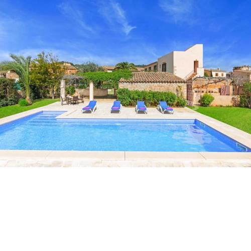 s'Horta Villa Sleeps 10 Pool Air Con WiFi