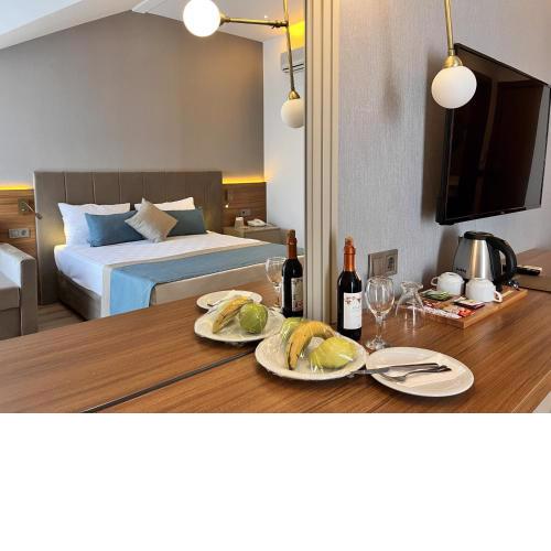 SIDE STORY HOTEL