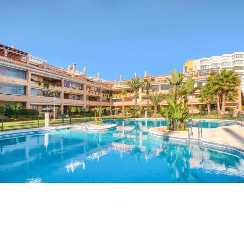SIESTA BEACH, CON PLAYA, PISCINA y PARKING