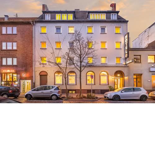 Signature Hotel Astoria