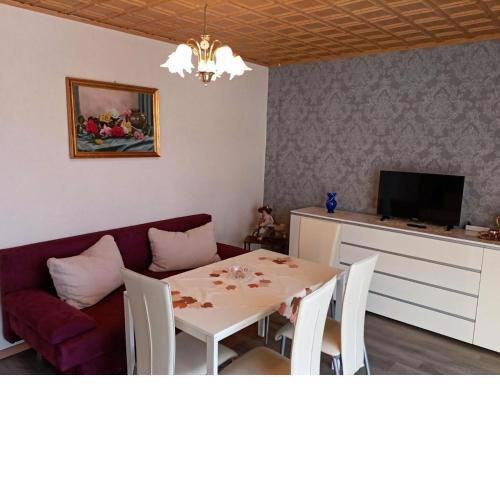 Simplistic Apartment in Schmoelln near Rock-climbing Gym