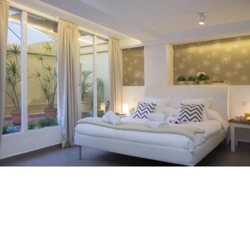 SingularStays Botanico 29 Rooms