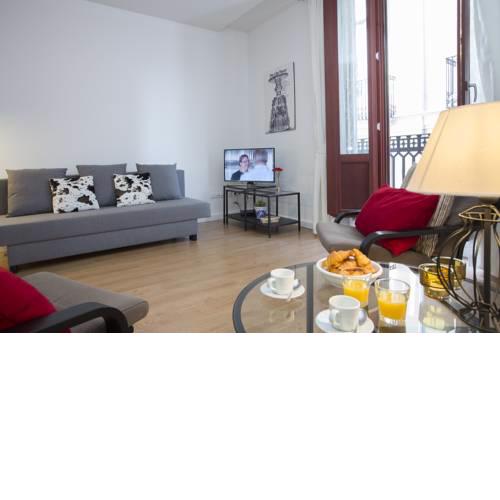 SingularStays Plaza Redonda
