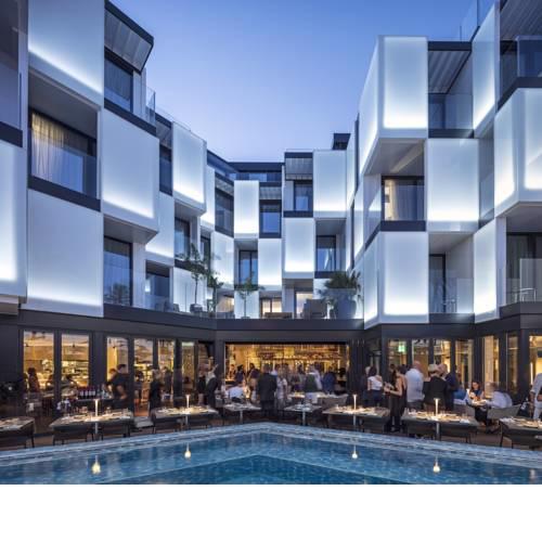 Sir Joan Hotel