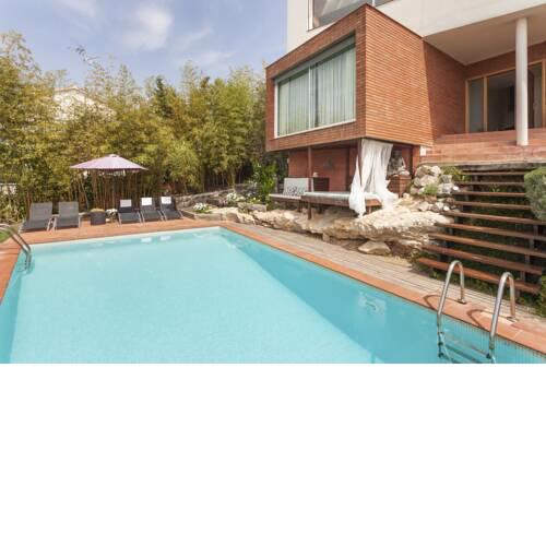 Sitges Villa Sleeps 11 with Pool and Air Con