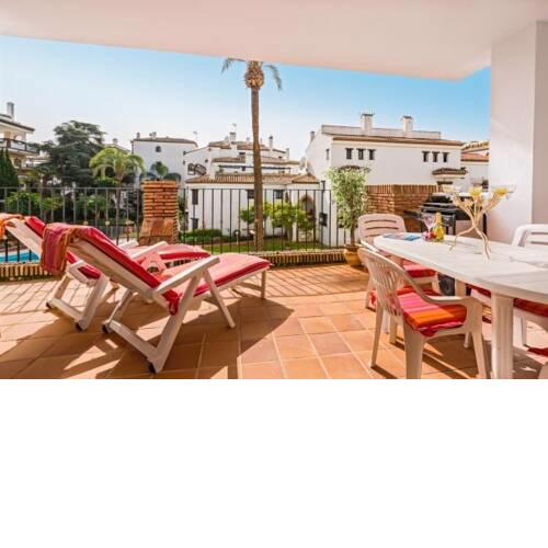 Sitio de Calahonda Apartment Sleeps 4 Pool Air Con