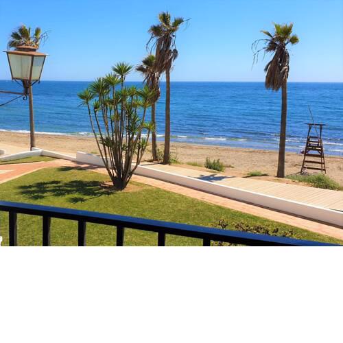 Sitio de Calahonda Apartment Sleeps 5 with Pool Air Con and WiFi