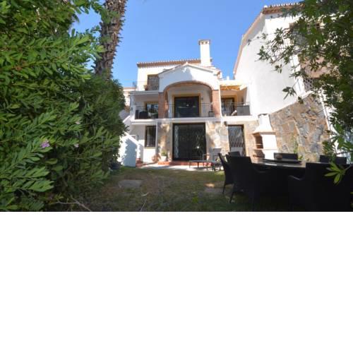 Sitio de Calahonda Villa Sleeps 15 Pool Air Con