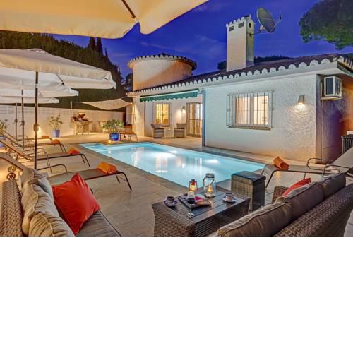 Sitio de Calahonda Villa Sleeps 6 Pool Air Con WiFi