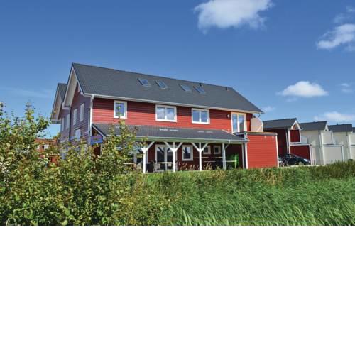 Six-Bedroom Holiday home with Sea View in Dagebüll