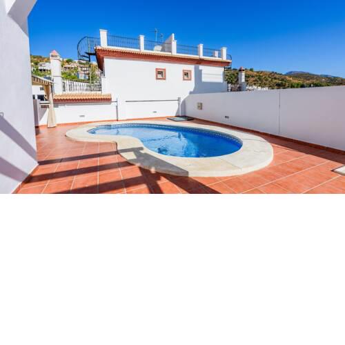 six people holiday home with fenced outdoor area in Tolox