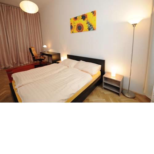 Skolska Privilege Flat