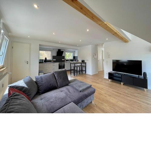 Sky Apartment, Blick zur Mosel, großer Balkon, Kaffeemaschine, Smart TV