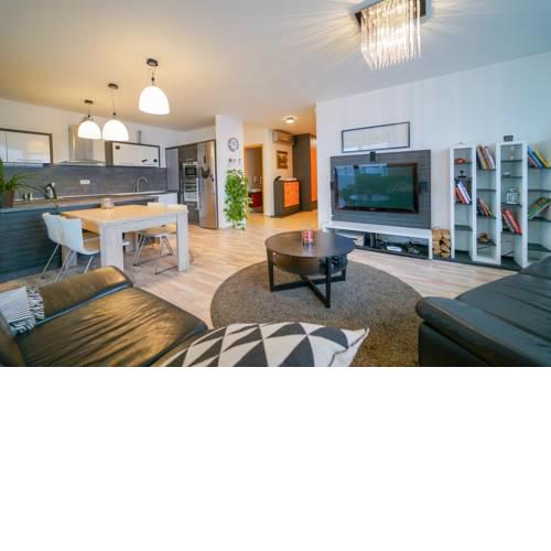 Slavic Amazing Apartment