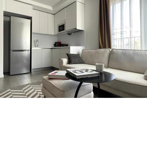 Sleek Cozy & Brand New 1BR Flat w/ Parking + Gym #25B