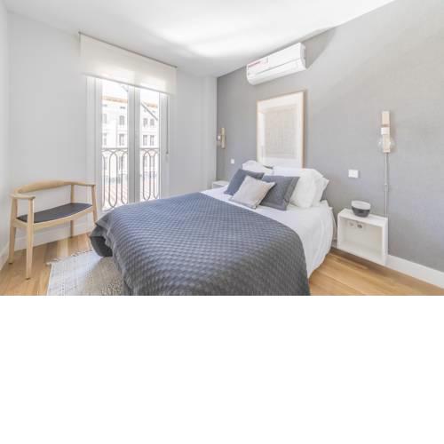 SLEEP Nuñez de Balboa by STAY
