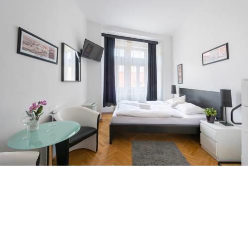 Snug Apartment