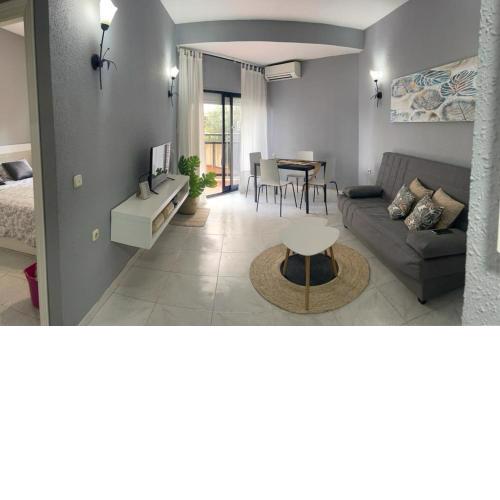 SOAS Marbella Skol