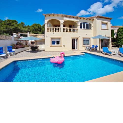 Sol Mar - sea view holiday home with private pool in Benissa