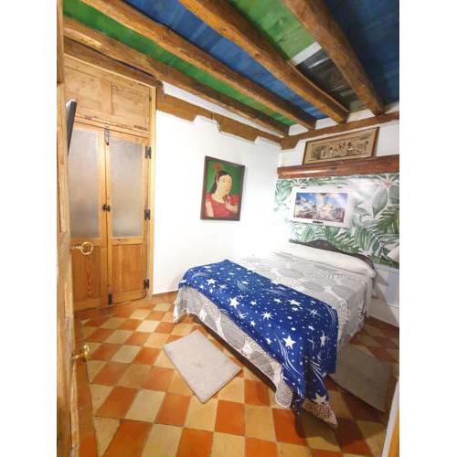 SOL, ROOMS